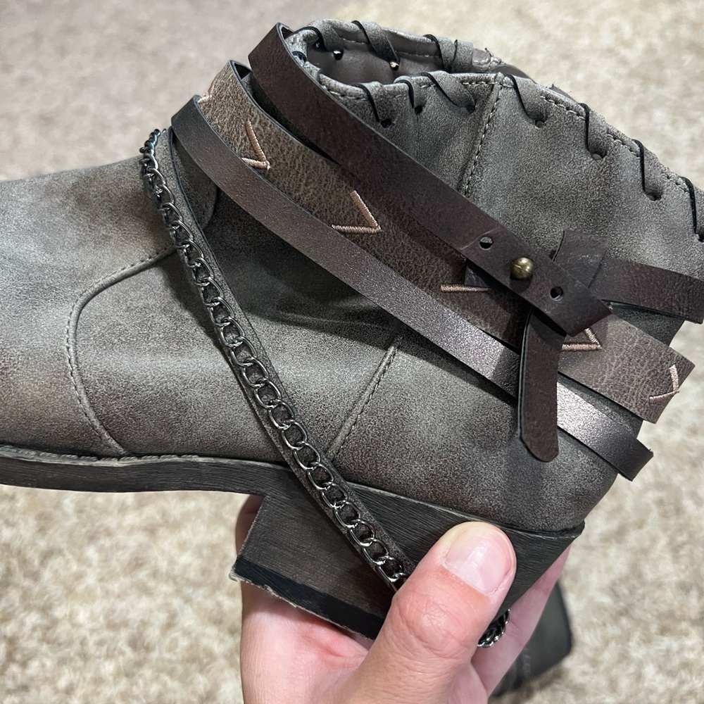 POP charcoal chevron detail booties - NEW